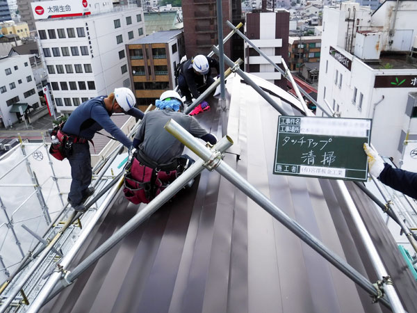 松本市複合施設屋根工事（施工中）